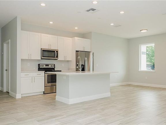 5th image of 3179 Pigeon Cove St