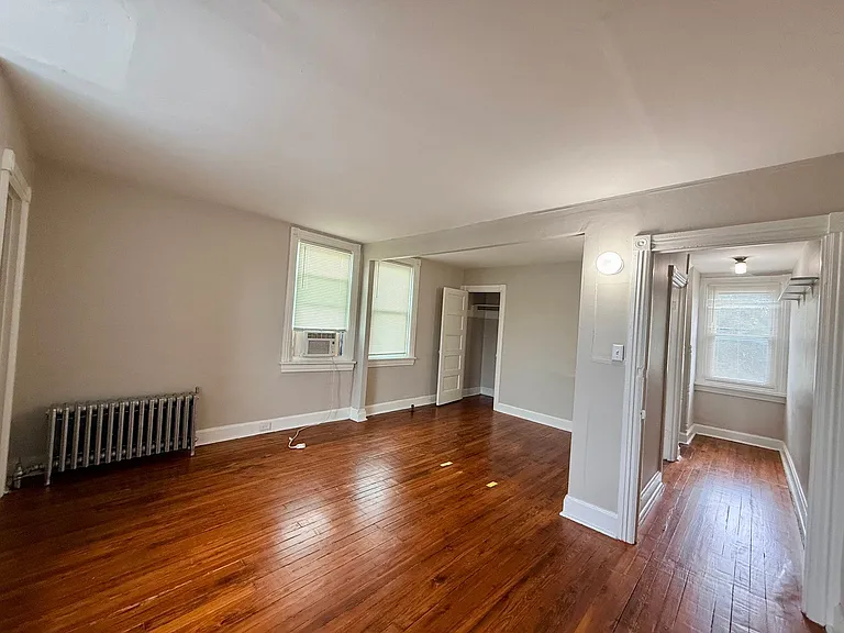 2319 N 4th St — Photo 12