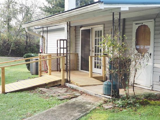 4762 Pilot Rd NE, Pilot, VA 24138