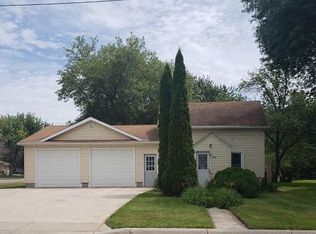 806 Milwaukee St, Lakefield, MN 56150