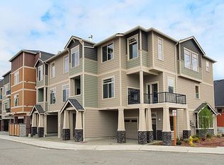 3907 NE 3rd Pl, Renton, WA 98056