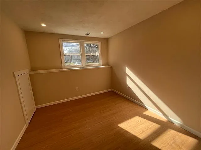 576 Massapoag Ave — Photo 5