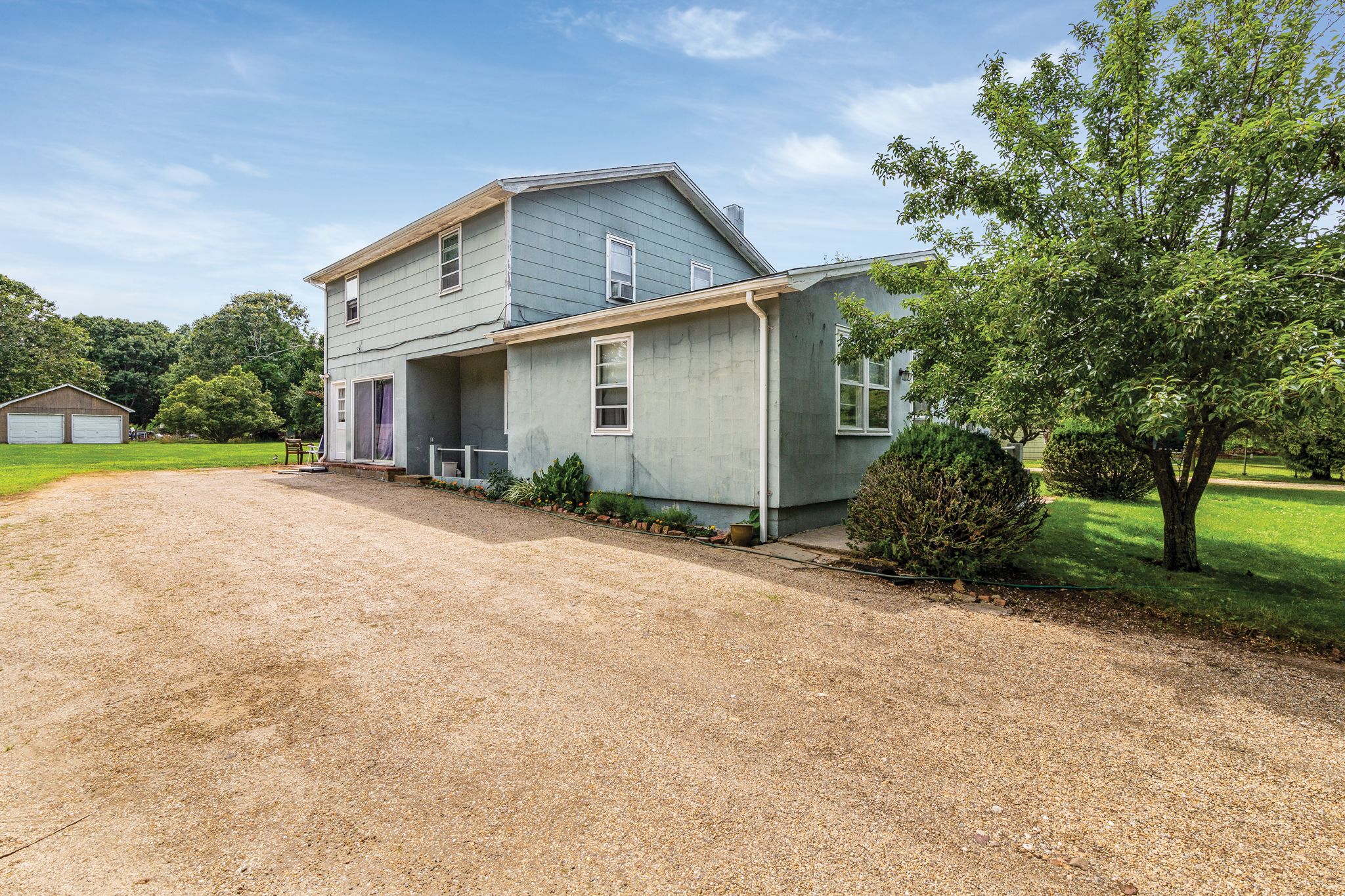 206 Fort Pond Blvd in East Hampton Out East