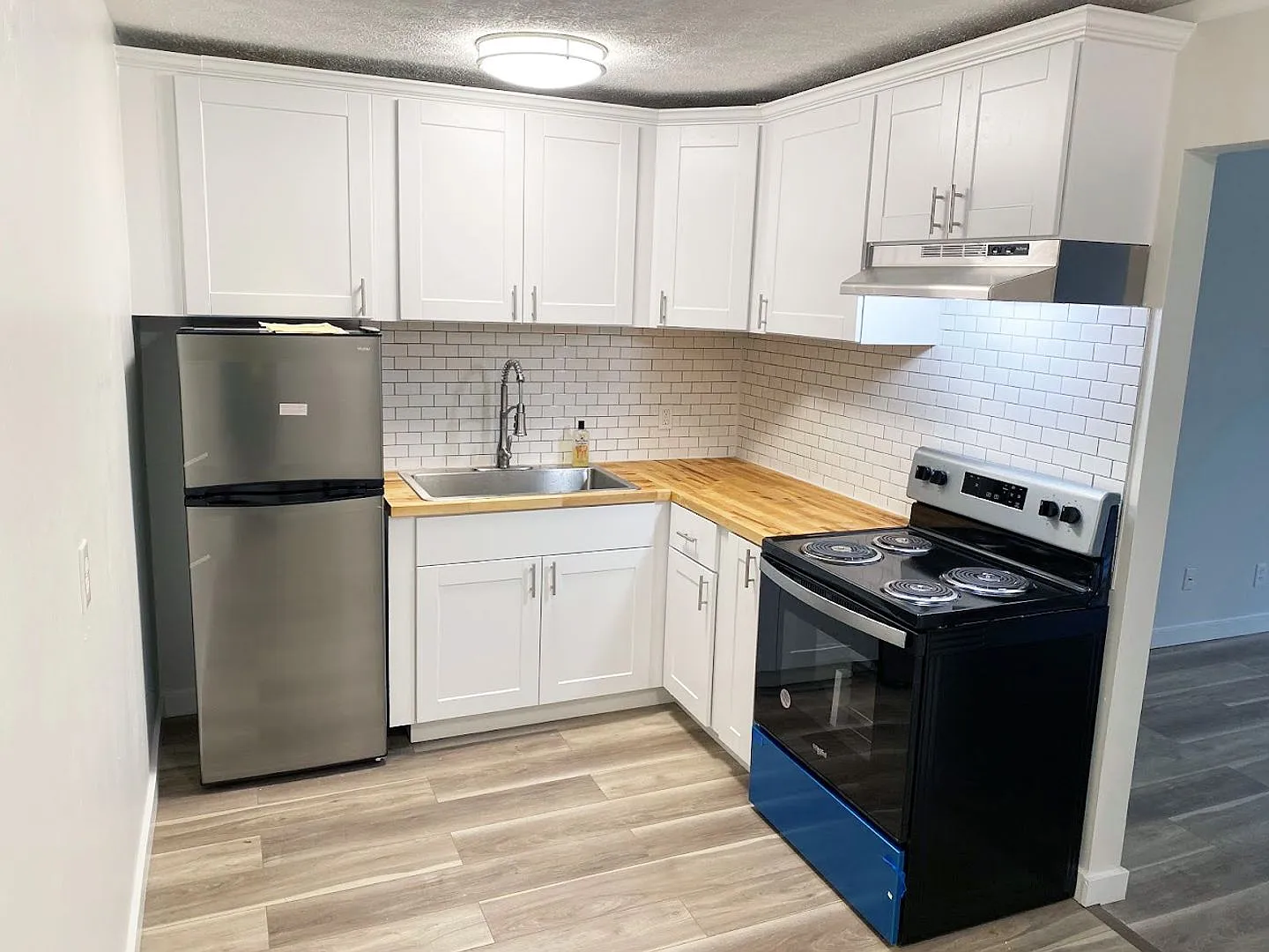 Newly Renovated 1 & 2 Bedroom Apartments in Canton, OH — Photo 2