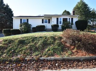 58 School St, Auburn, MA 01501