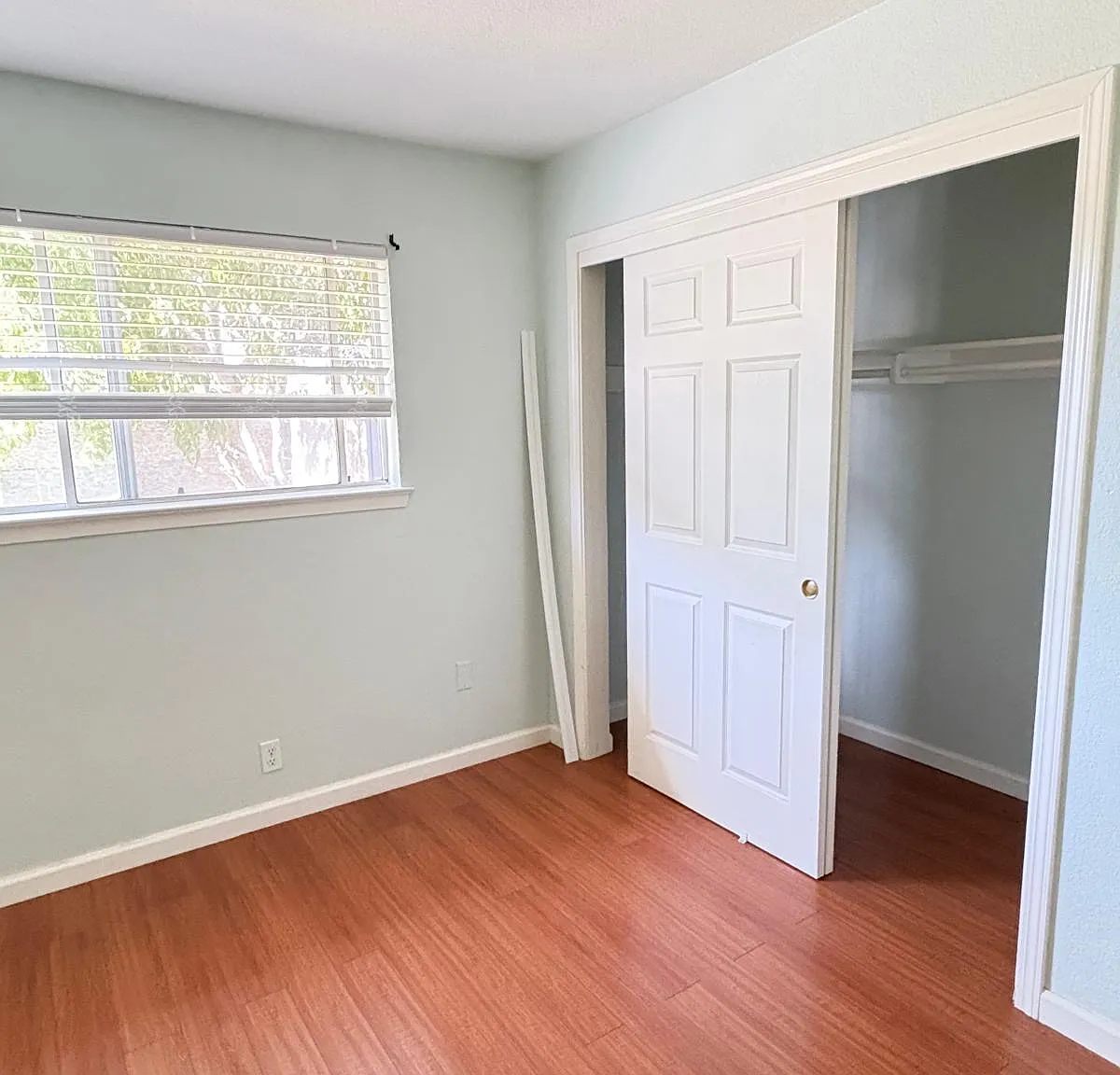 3 bed, 1300 sqft, $2,700 — Photo 4