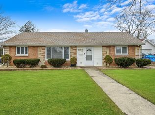 243 S Orchard Dr, Park Forest, IL