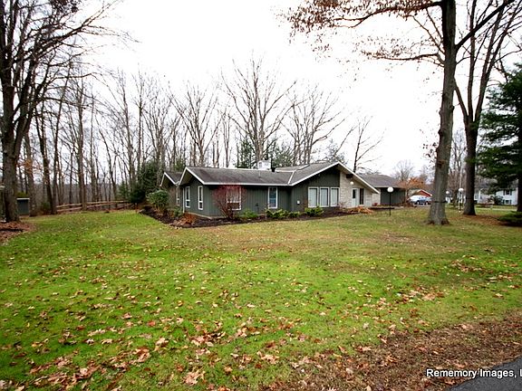 5th image of 1213 Carmont Dr
