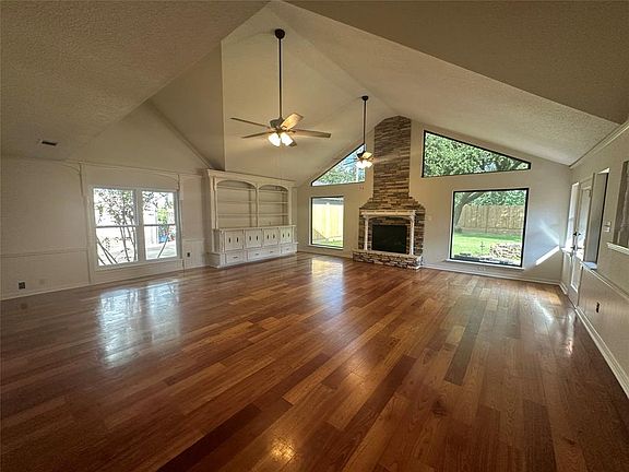 5th image of 12819 Shady Knoll Lane