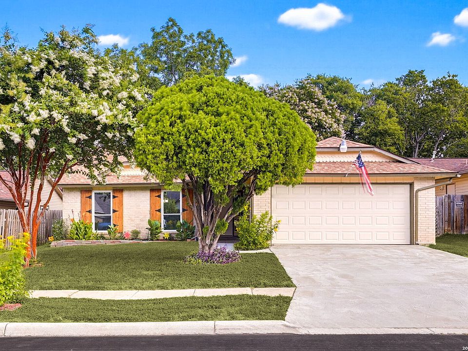 1st image of 13930 Mission Valley