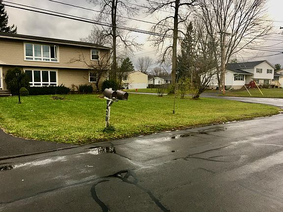 2nd image of 6439 Wells Dr Floor 1