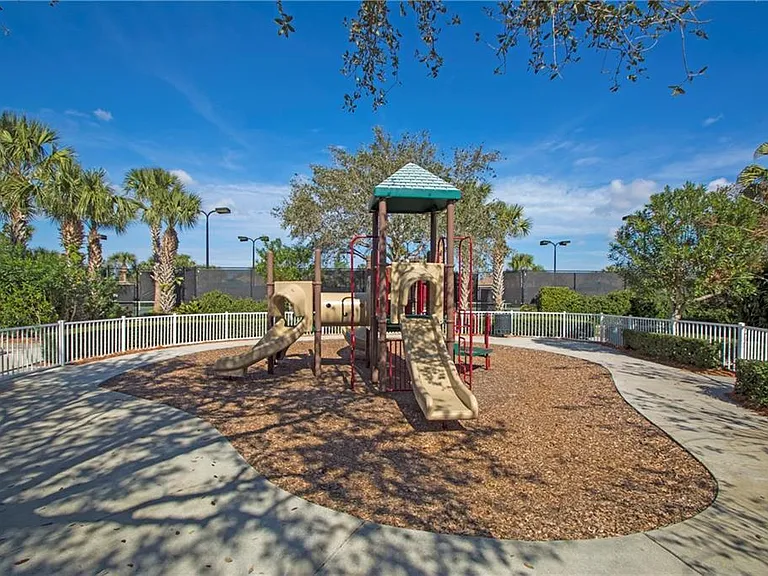 5254 Eleuthra Cir — Photo 68