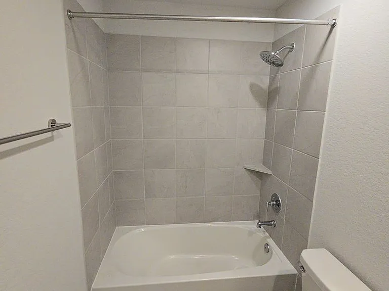 9227 Dearborn Knoll Dr — Photo 30