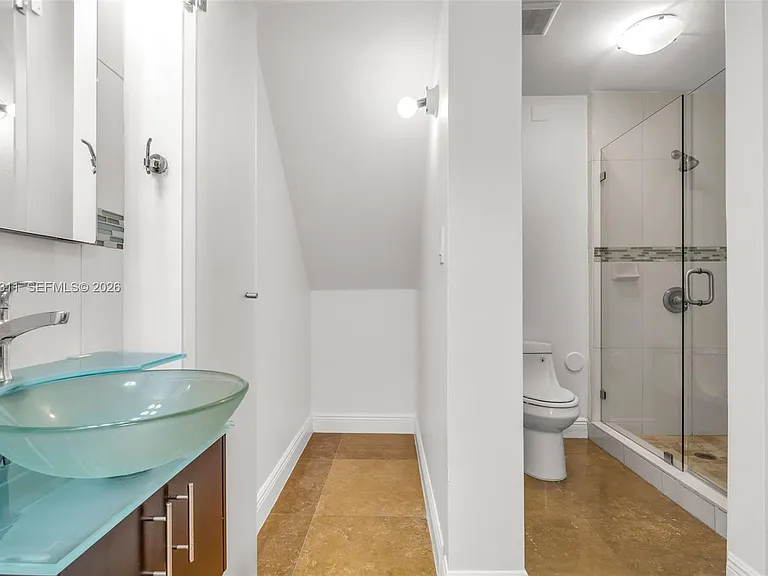 5165 NW 112th Ct — Photo 11