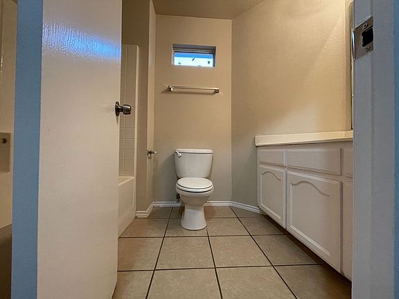 5th image of 6413 Claire Dr