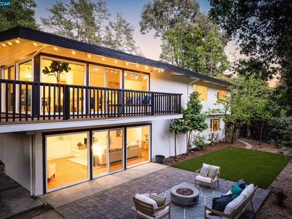 8 Westwood Ct, Orinda, CA 94563