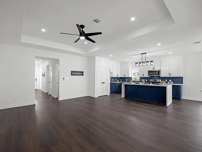 7430 Avenue E — Photo 18