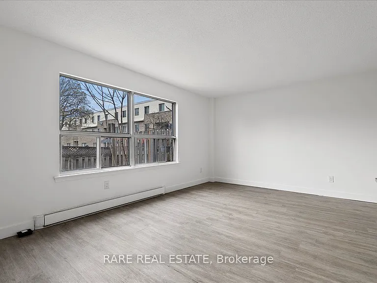7555 Goreway Dr #157 — Photo 6