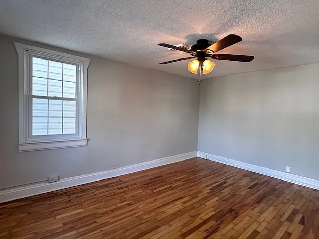 161 W Main St — Photo 24
