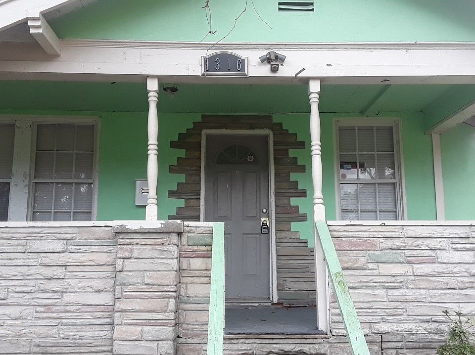 1st image of 1316 McConihe St