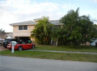 8111 SW 204th St, Cutler Bay, FL 33189