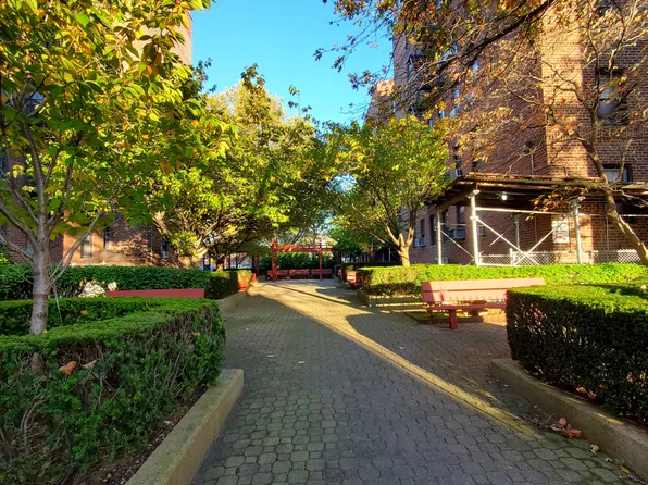 2547 West Second Street image 3 of 12