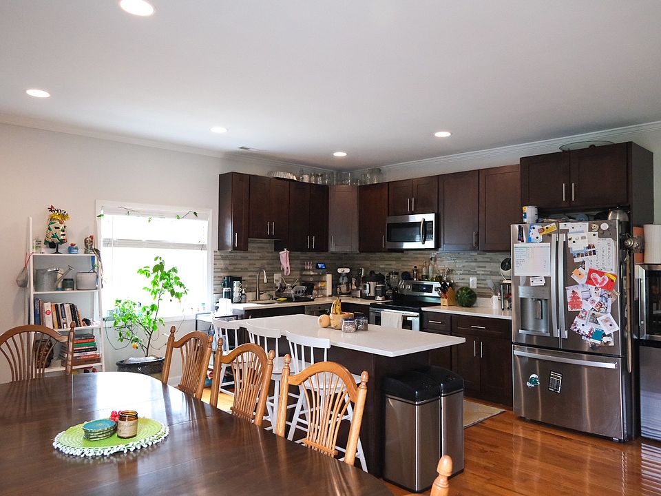 Dining room / kitchen