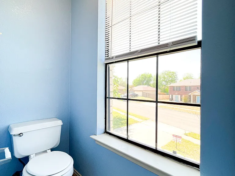 2512 Schulze Dr — Photo 26