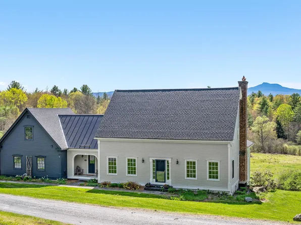 400 Loomis Highlands Road, Waterbury, VT 05677