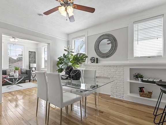 2nd image of 2803 W Estrella St #2