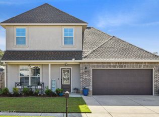 460 Palm Breeze Dr, Ocean Springs, MS 39564