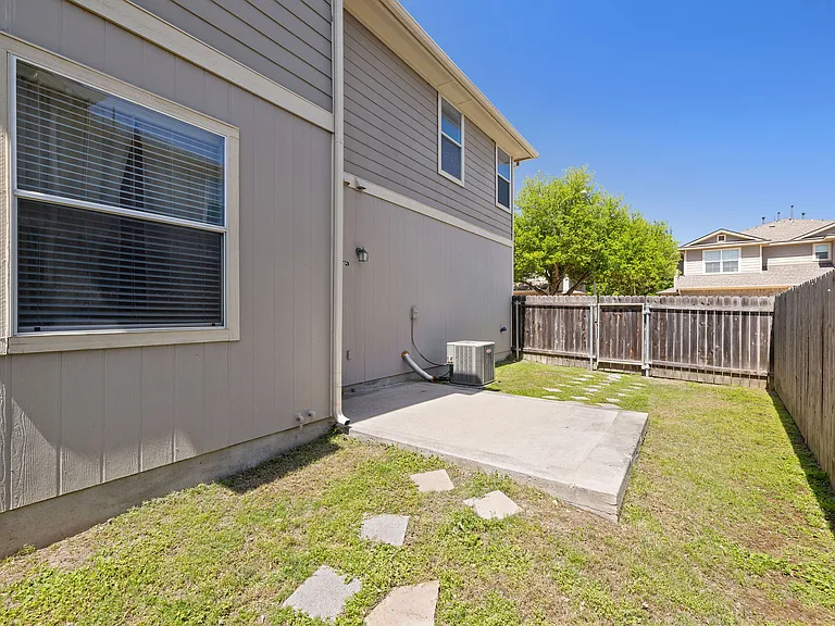 14525 Harris Ridge Blvd #B — Photo 29
