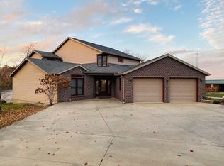 5593 N Sugar Creek Rd, Olney, IL 62450