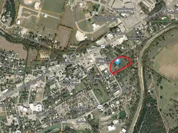 1404 NE Barnard St, Glen Rose, TX 76043