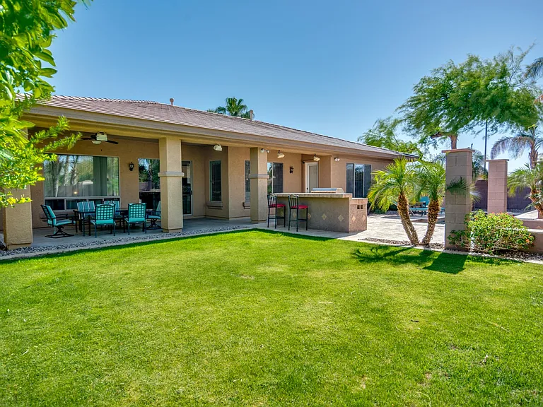 1230 E Canary Dr — Photo 42