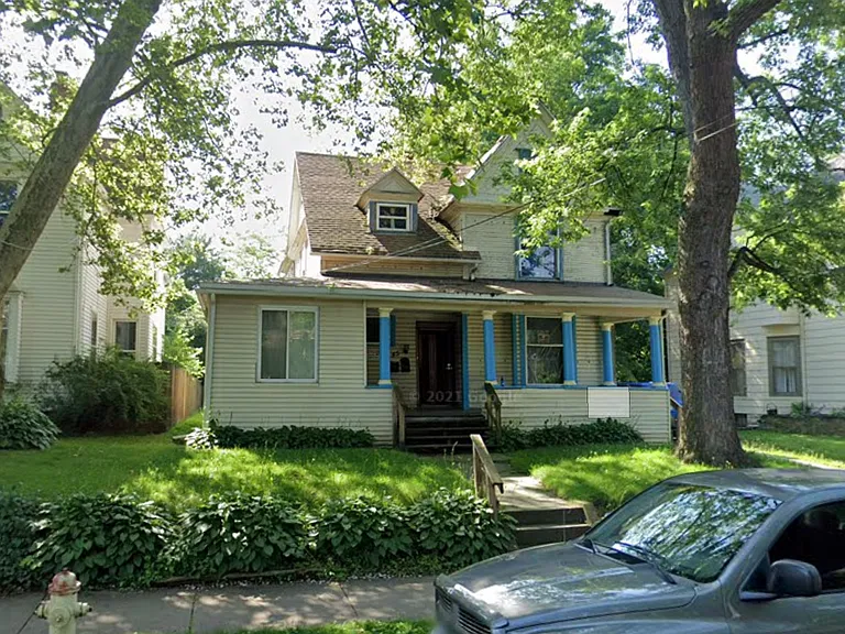 45 Oakdale Ave — Photo 11