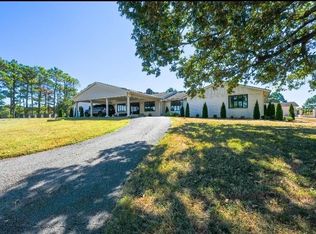 4916 River Rd, Muscle Shoals, AL 35661