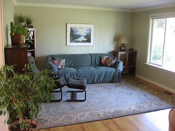3rd image of 1820 NW Menlo Dr