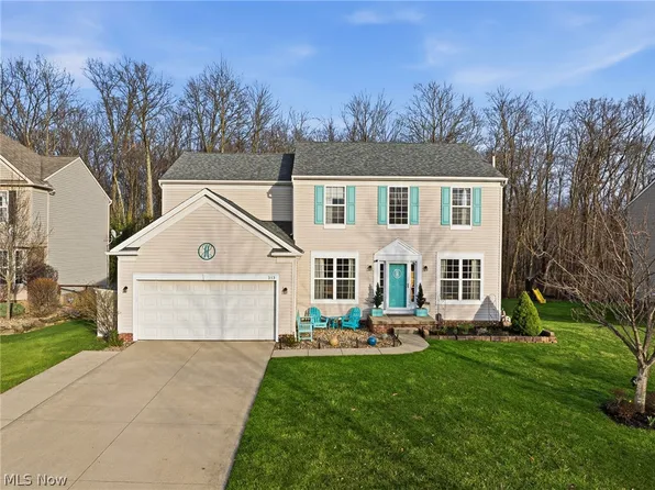 313 Wilmington Dr, Broadview Heights, OH 44147