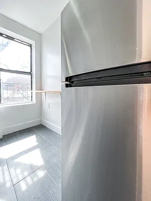 Rented by Bohemia Realty Group | media 6