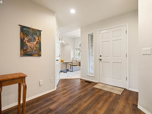4th image of 18078 Crest Ct