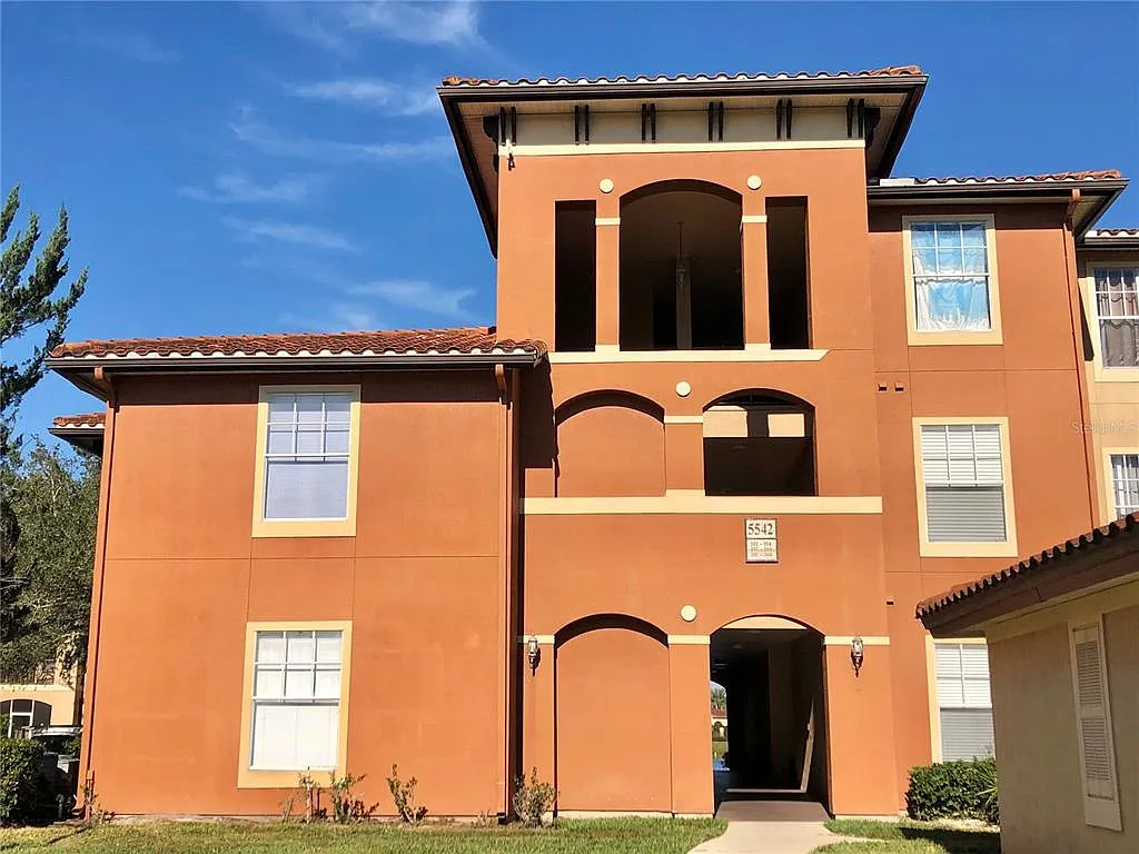 2 bed, 2.0 bath, 1073 sqft, $1,650 — Photo 1
