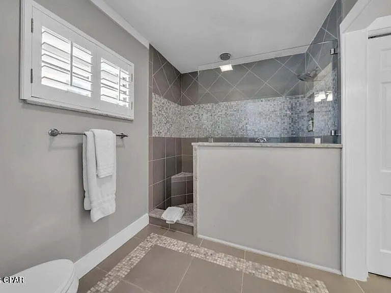 628 Amberjack Dr — Photo 15