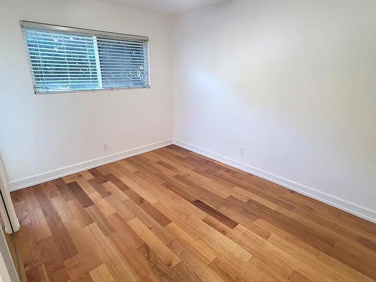 1414 Kansas St #1 — Photo 8