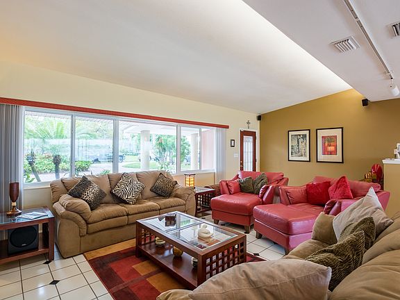 5th image of 2640 W Bay Isle Dr SE