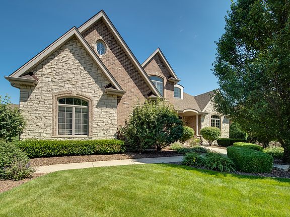 3rd image of 11102 Venezia Dr