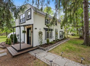 2472 Tackles Dr, White Lake, MI 48386