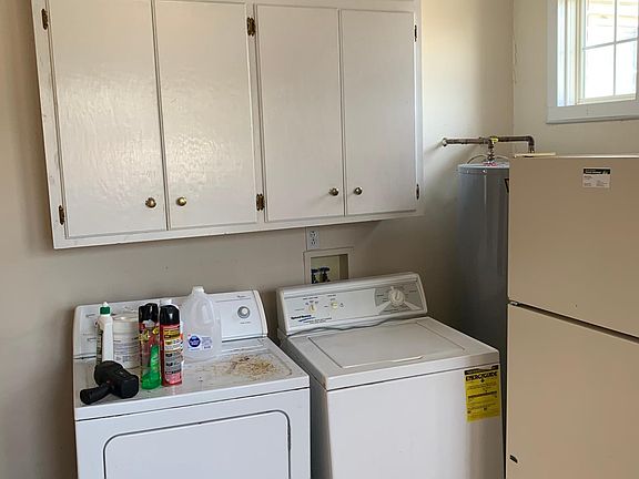 5th image of 204 Bedford Pl #B