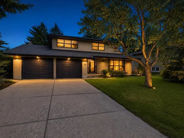 12 W Varsville Pl NW, Calgary, AB T3A 0A8