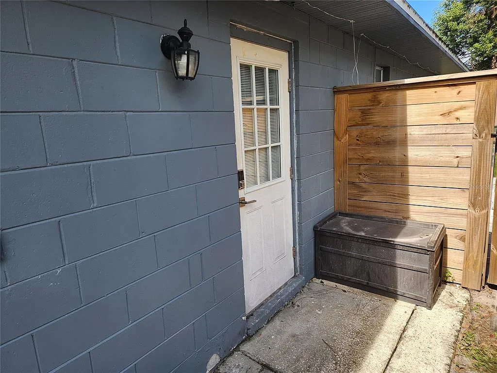 1 bed, 1.0 bath, 500 sqft, $900 — Photo 2